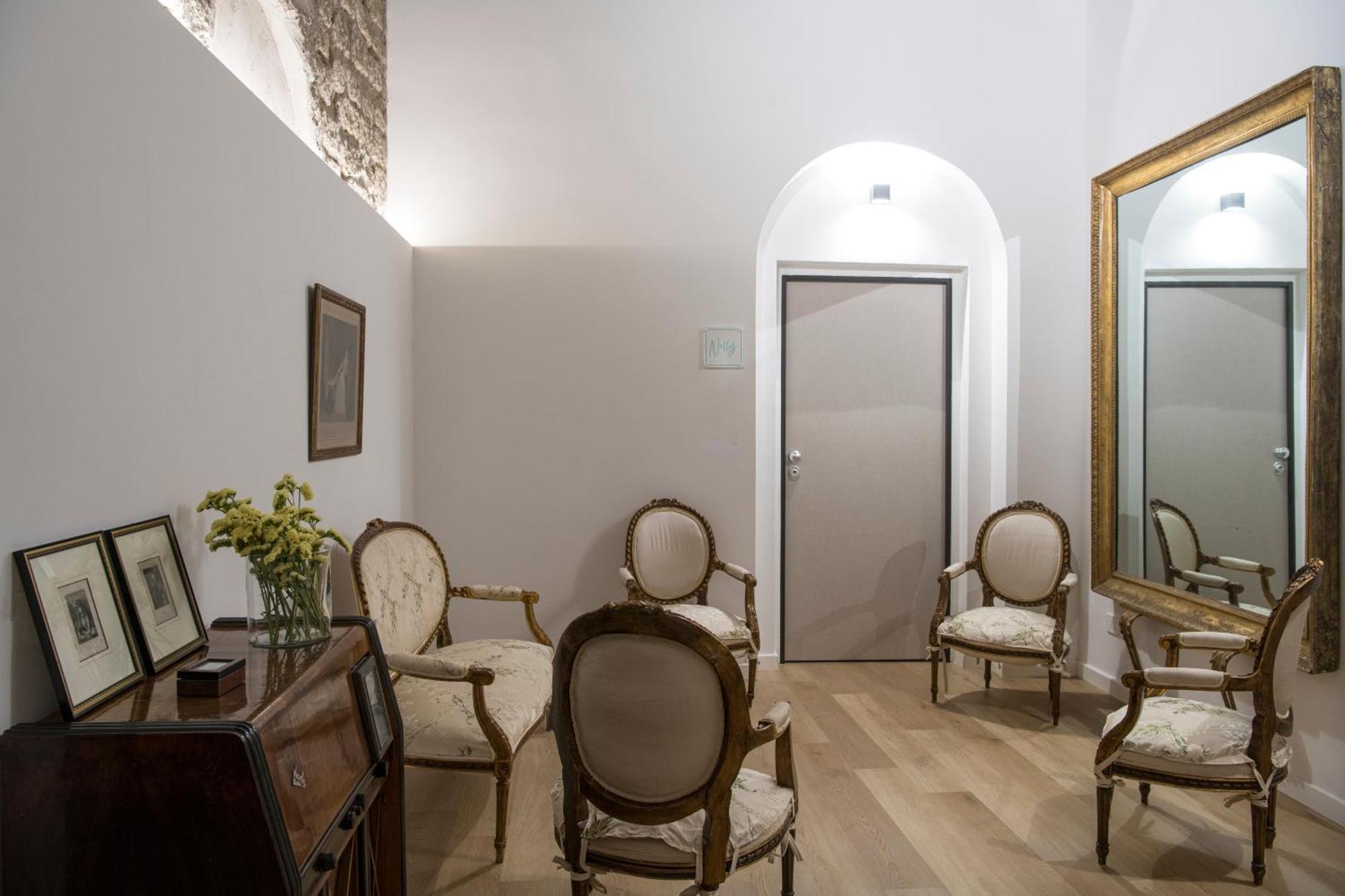 La Casa Di Nelly Boutique Apartment Napoli ภายนอก รูปภาพ